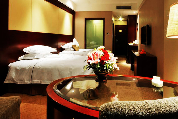 智慧酒店系統是由客控系統和pms系統組成