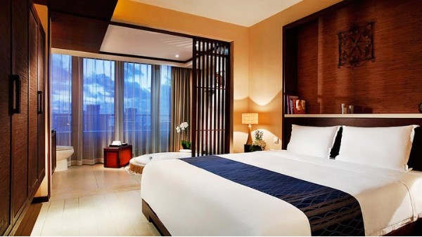 智能控制系統如何安裝插卡取電